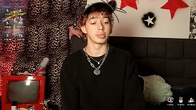 Snapshot of Otter_Starr chatting on 01.13.26 Otter Starr online show from 01.13.26