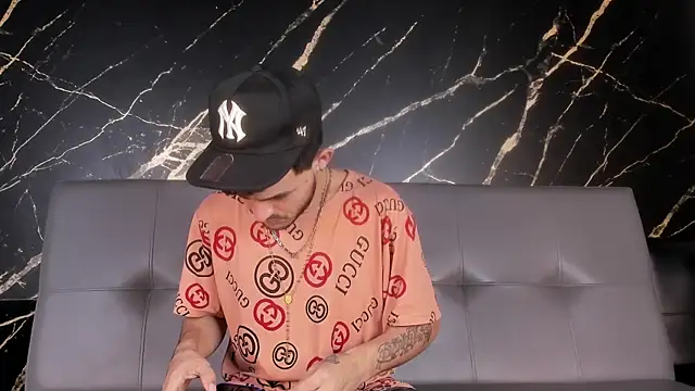 Snapshot of master_king_777 chatting on 12.02.25 master king 777 online show from 12.02.25