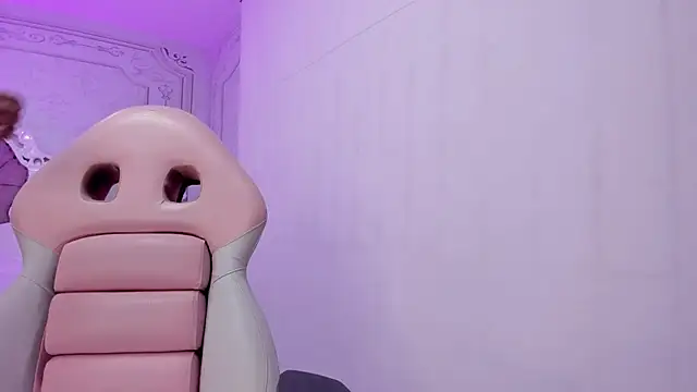 Miss dare online show from 04.14.26