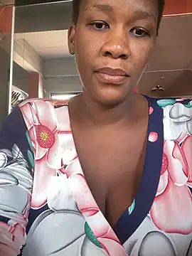 GiantClithpee online show from 12.12.24