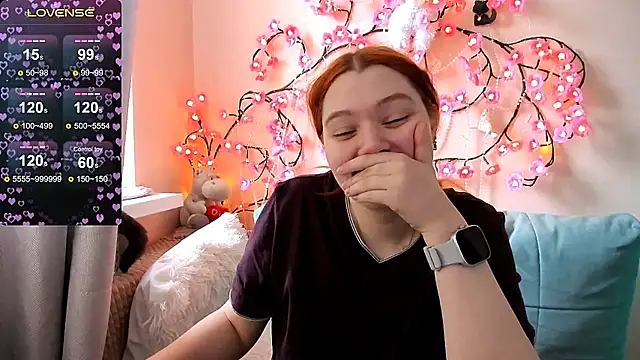 Snapshot of Ungoliant_Kiss chatting on 04.26.26 Ungoliant Kiss online show from 04.26.26