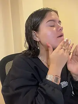 Camila Duarte2 online show from 04.15.26