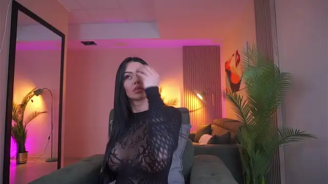 Ivy Trix online show from 04.08.26