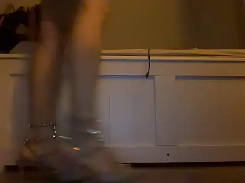 Snapshot of badpoetry chatting on 12.01.25 badpoetry online show from 12.01.25