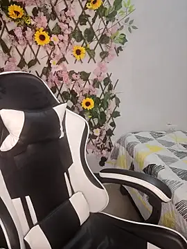 KasumiSophia online show from 04.16.26