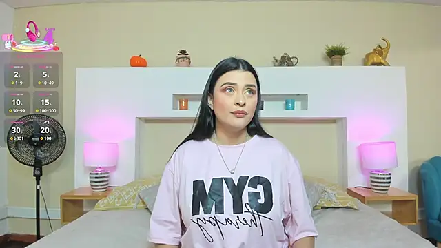 AnikaRomanoff  online show from 12.15.25