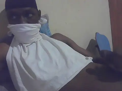 Snapshot of ElsonDicks2 chatting on 12.03.25 ElsonDicks2 online show from 12.03.25