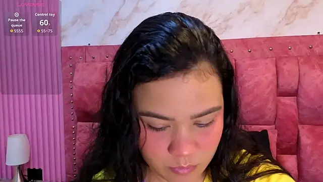 Snapshot of ValeryMorales chatting on 02.25.26 ValeryMorales online show from 02.25.26