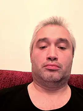 Olomoucak1982 online show from 12.04.25