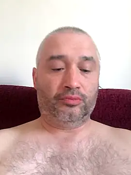 Olomoucak1982 online show from 05.05.26