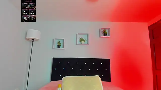 Victoria Rose  online show from 04.25.26