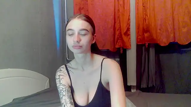 Snapshot of imChatty_Alice chatting on 05.02.26 imChatty Alice online show from 05.02.26