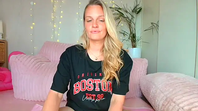 AussieErica online show from 01.09.26