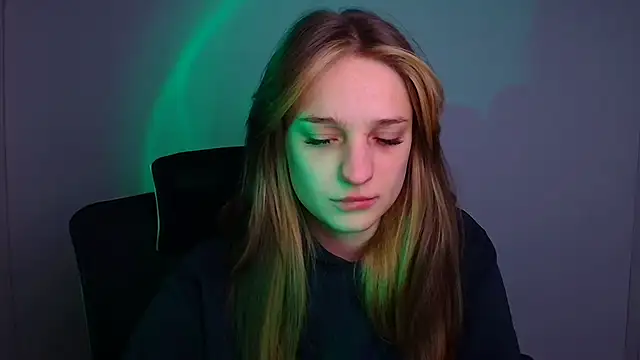 Katie Rosiee online show from 12.22.25