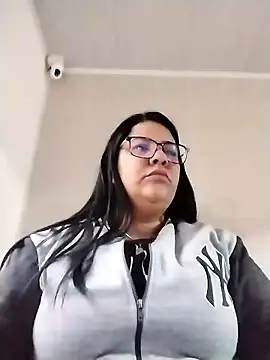 Snapshot of Carameloswing1 chatting on 01.07.26 Carameloswing1 online show from 01.07.26