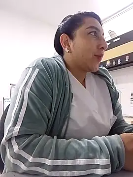 Snapshot of Valeria_montana_ chatting on 06.25.26 Valeria montana online show from 06.25.26