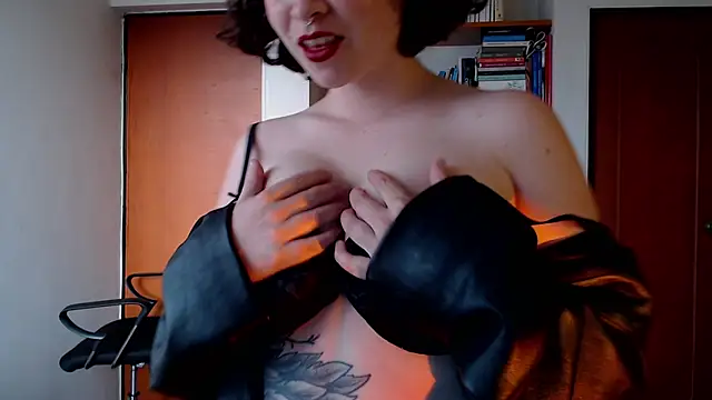 AmelieRimbaud online show from 03.05.26