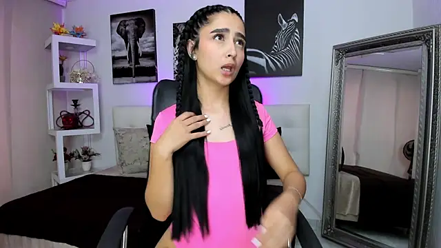 mialiore online show from 02.13.26