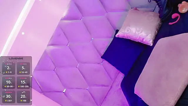 Tiiana Glow10  online show from 01.16.26