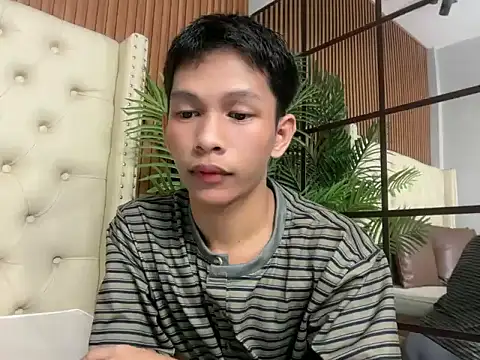 TheBoyAboveYou online show from 07.28.26