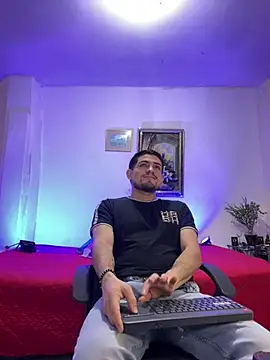 williamsmiiths16 online show from 03.10.26