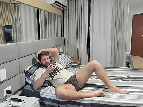 Snapshot of RipMyUnderwear chatting on 12.04.25 RipMyUnderwear online show from 12.04.25