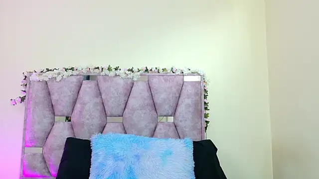 iris and damian online show from 02.20.26