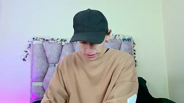 iris and damian online show from 03.04.26