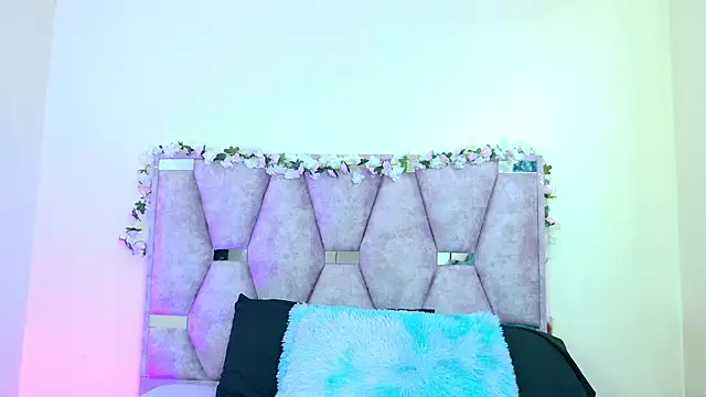 iris and damian online show from 03.24.26