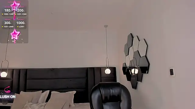 Snapshot of ChloeManson chatting on 01.18.25 ChloeManson online show from 01.18.25