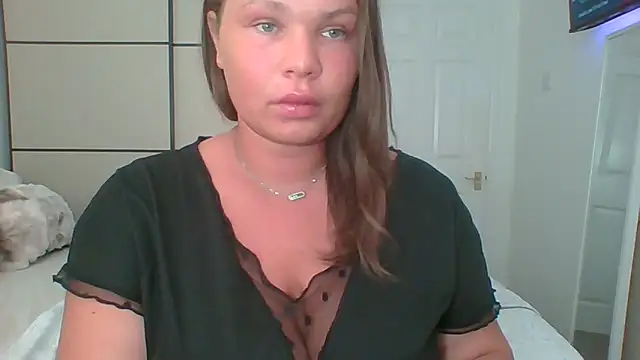 Snapshot of GEMMARMALADE chatting on 06.08.26 GEMMARMALADE online show from 06.08.26