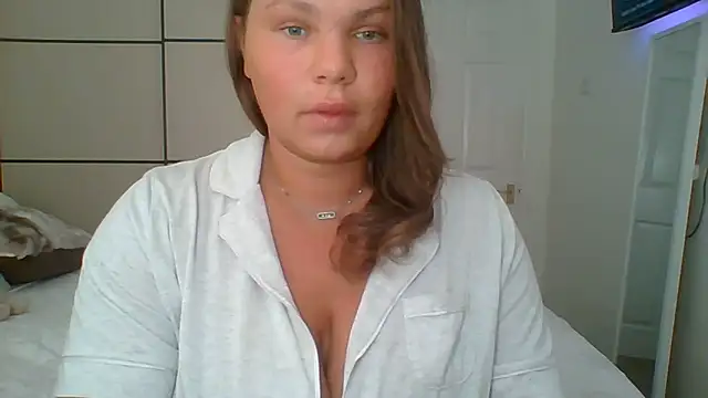 Snapshot of GEMMARMALADE chatting on 06.12.26 GEMMARMALADE online show from 06.12.26