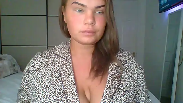 Snapshot of GEMMARMALADE chatting on 07.19.26 GEMMARMALADE online show from 07.19.26