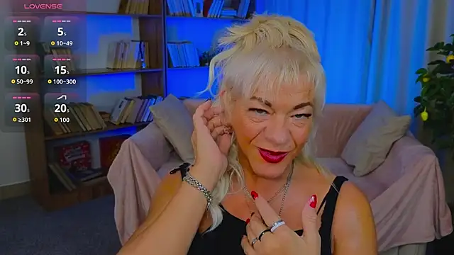 AnittaHarris  online show from 04.16.26