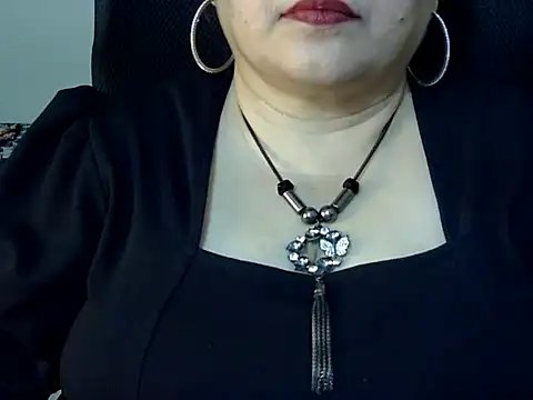 Snapshot of Soniya_Sha chatting on 03.11.26 Soniya Sha online show from 03.11.26