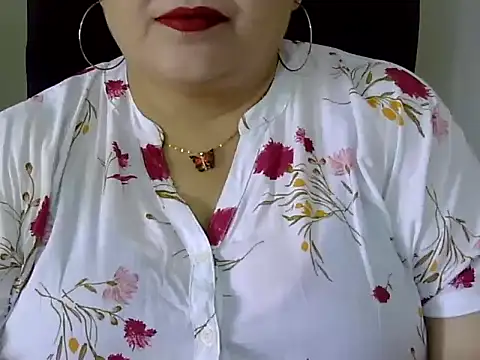 Snapshot of Soniya_Sha chatting on 04.01.26 Soniya Sha online show from 04.01.26