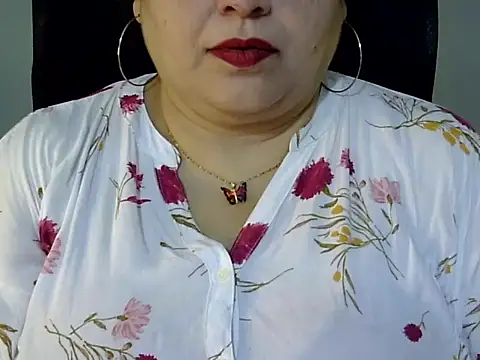 Snapshot of Soniya_Sha chatting on 04.01.26 Soniya Sha online show from 04.01.26