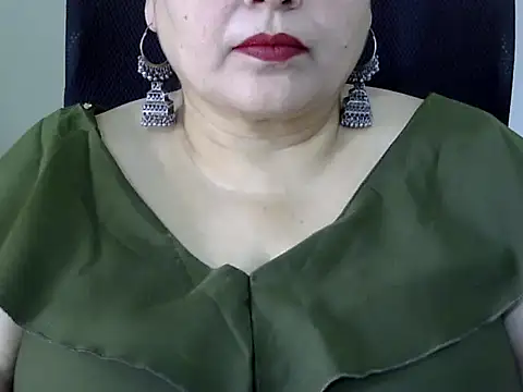 Snapshot of Soniya_Sha chatting on 04.04.26 Soniya Sha online show from 04.04.26