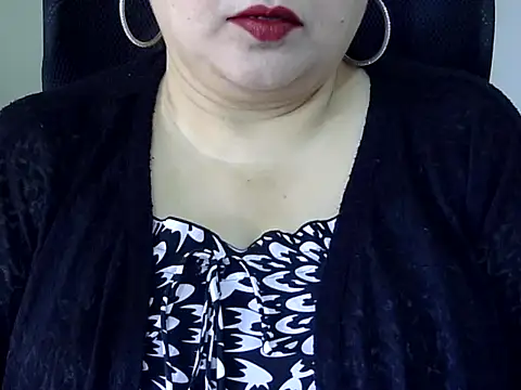 Snapshot of Soniya_Sha chatting on 04.08.26 Soniya Sha online show from 04.08.26