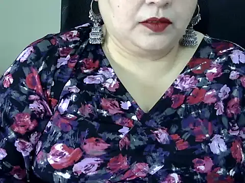 Snapshot of Soniya_Sha chatting on 04.09.26 Soniya Sha online show from 04.09.26