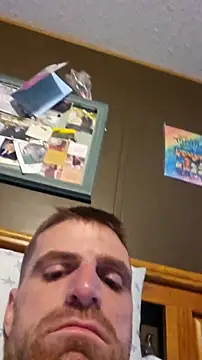 Legtrembler1 online show from 04.22.26