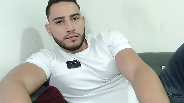 Seank Noszka online show from 12.14.25