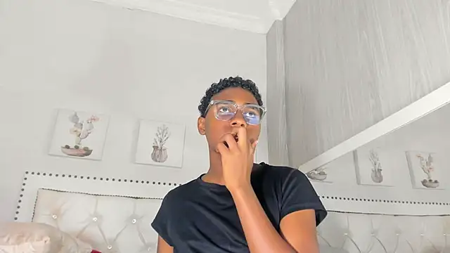 teylor lovee online show from 02.28.26