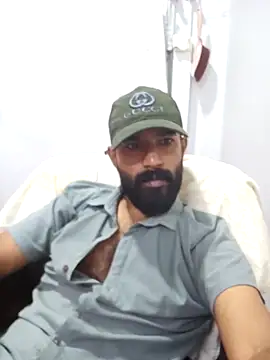 Snapshot of Bigkannan chatting on 04.29.26 Bigkannan online show from 04.29.26