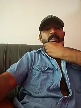 Snapshot of Bigkannan chatting on 05.01.26 Bigkannan online show from 05.01.26