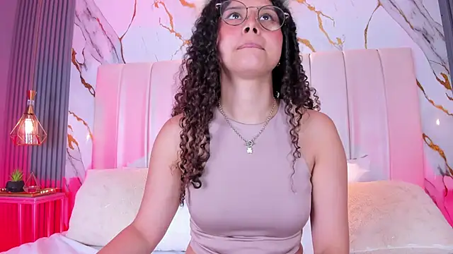 Snapshot of MarelynSummer chatting on 03.02.26 MarelynSummer online show from 03.02.26