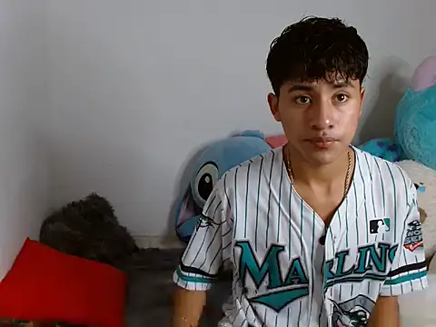 Snapshot of Sebas_Ross04 chatting on 01.05.26 Sebas Ross04 online show from 01.05.26