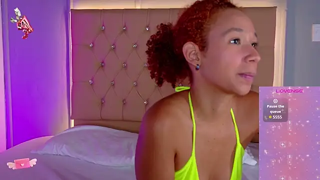 EmmaLawrence  online show from 03.24.26