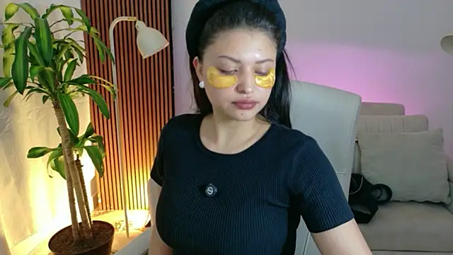 victoria   moon online show from 04.19.26