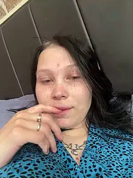 Snapshot of MeganBabyFox chatting on 05.21.26 MeganBabyFox online show from 05.21.26